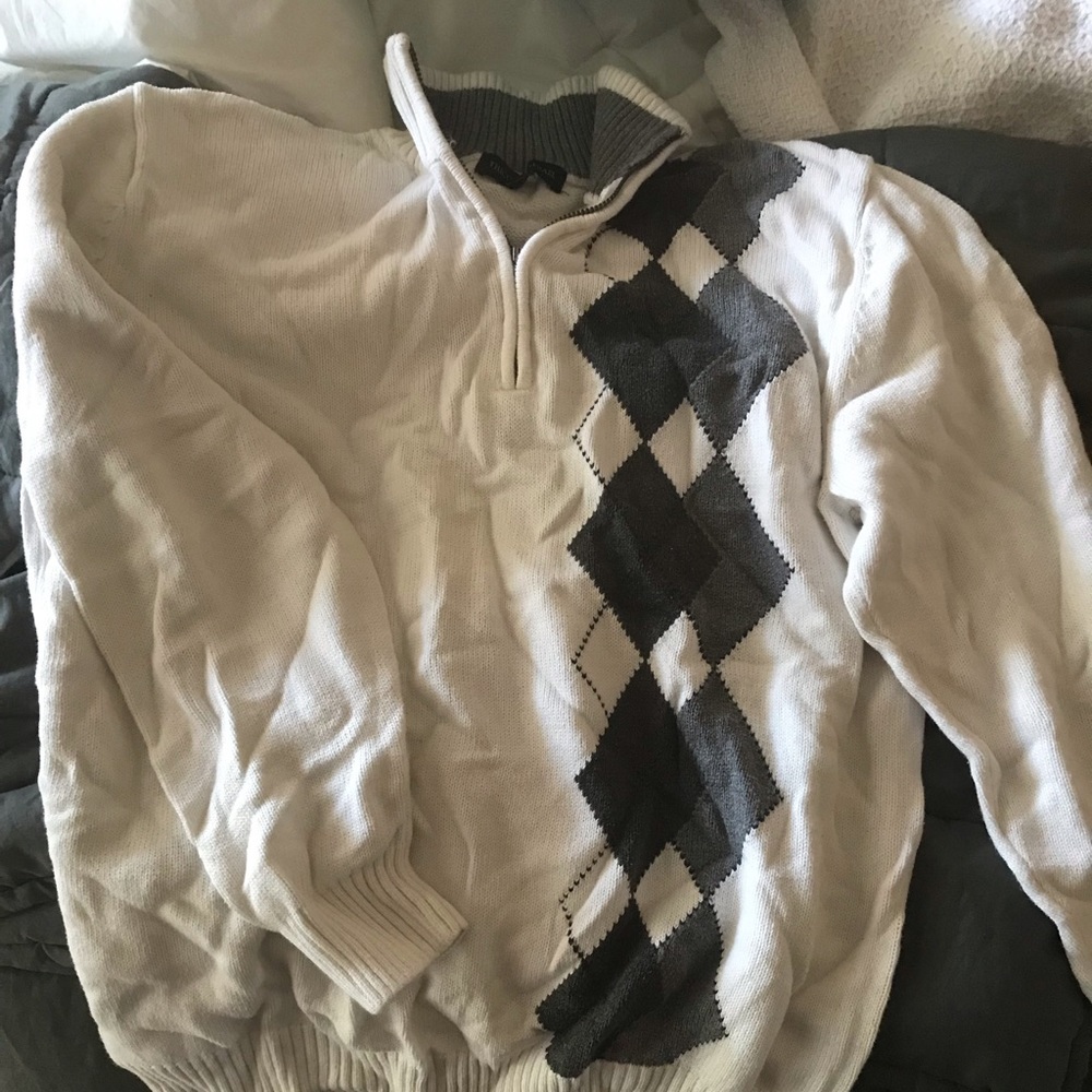 White argyle 1/4 zip sweater